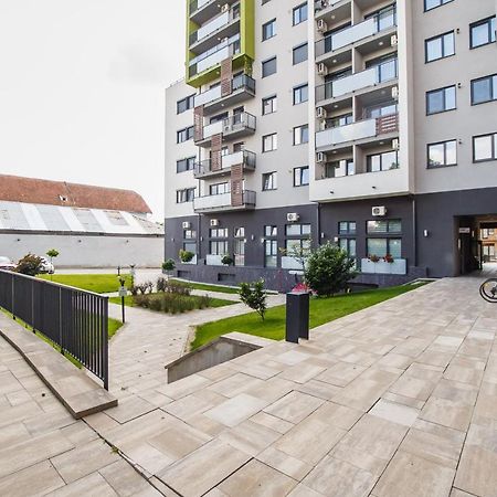 Central City Views Apartment Oradea Buitenkant foto