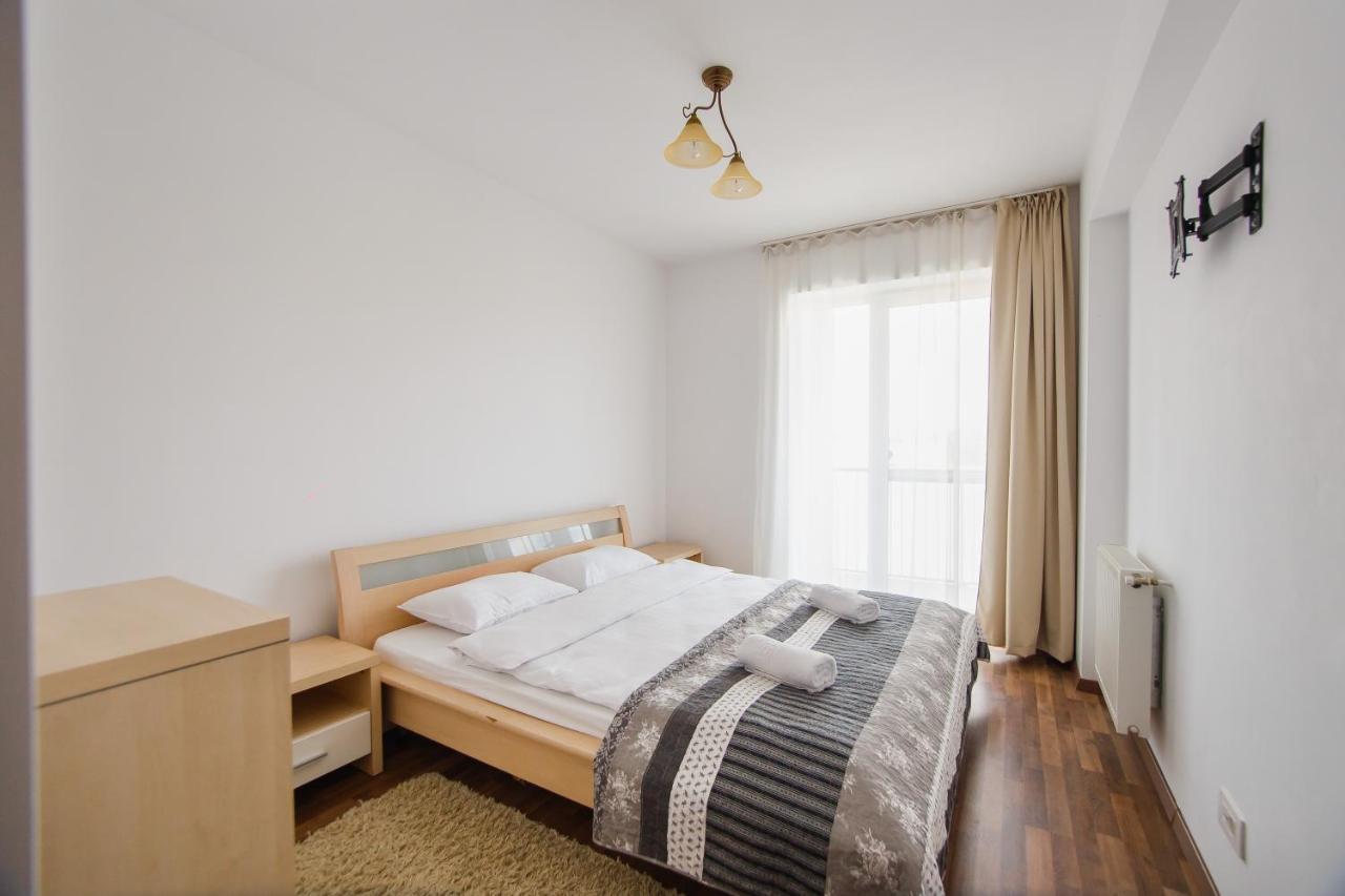 Central City Views Apartment Oradea Buitenkant foto