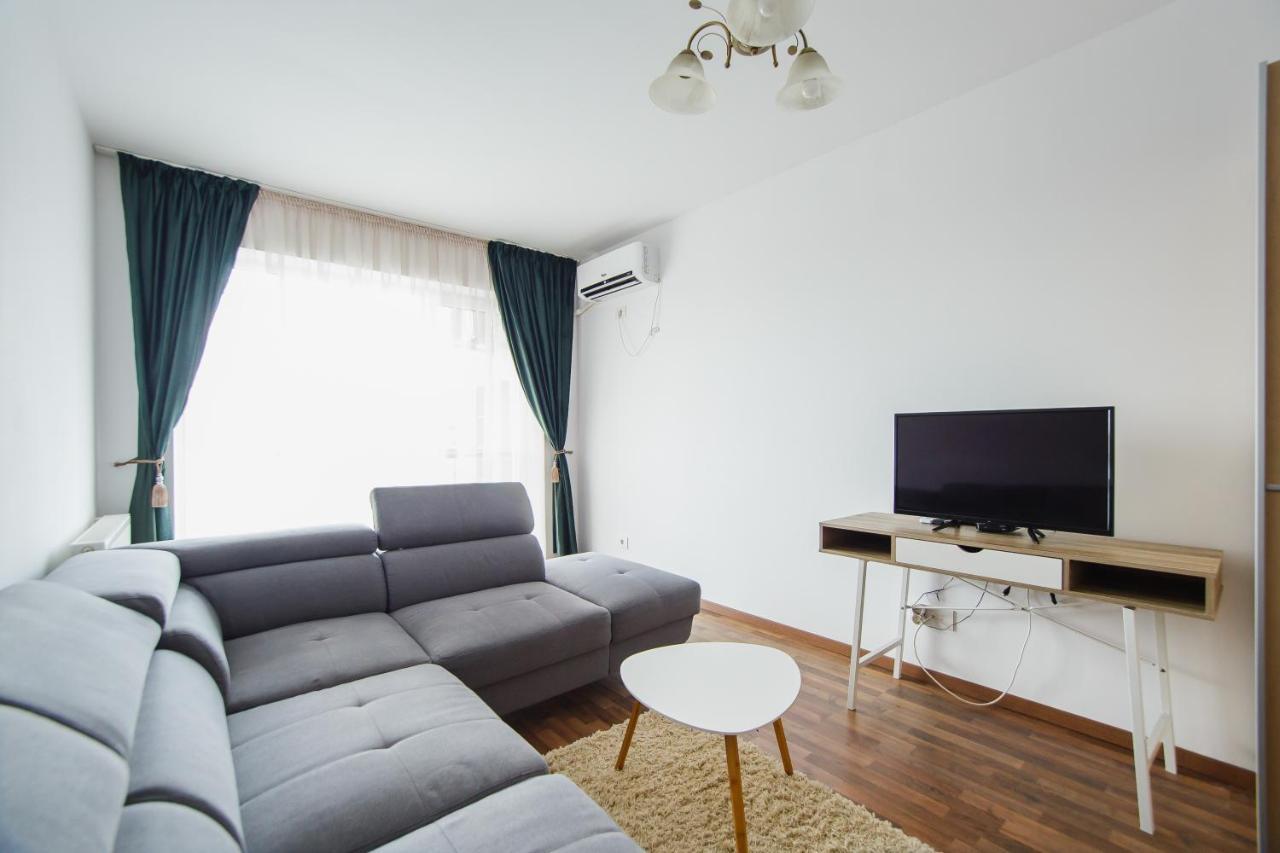 Central City Views Apartment Oradea Buitenkant foto